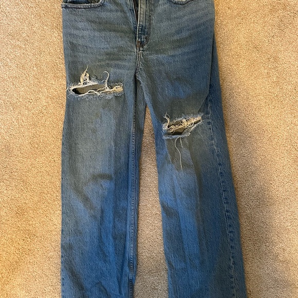 Abercrombie & Fitch 90’s relaxed curve love high rise jeans sz 28/6L -light wash - Picture 3 of 4